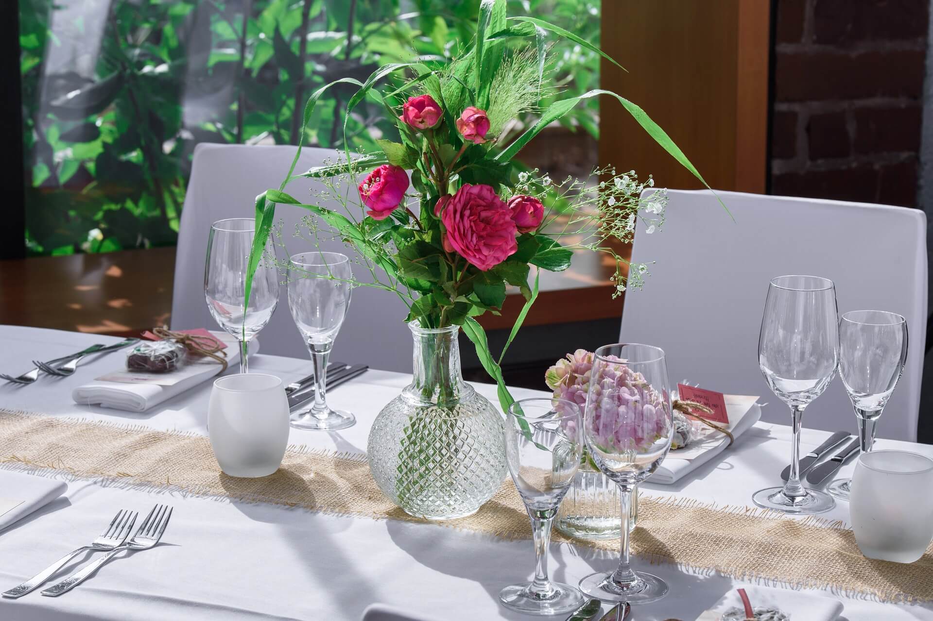 Eventos - Finca hotel Sol y Luna- Mesa de banquete decorada